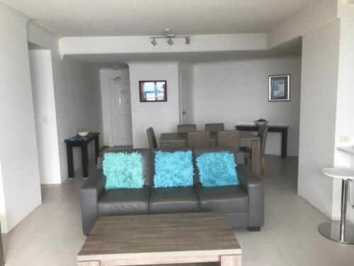 Lounge Entry