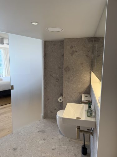 Ensuite